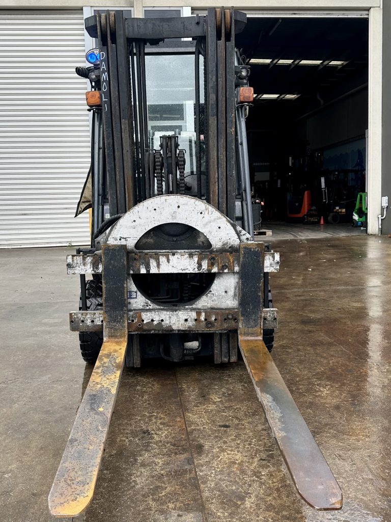 2020 Toyota 2.5T Forklift – 4.3m Lift – Side Shift & Rotator