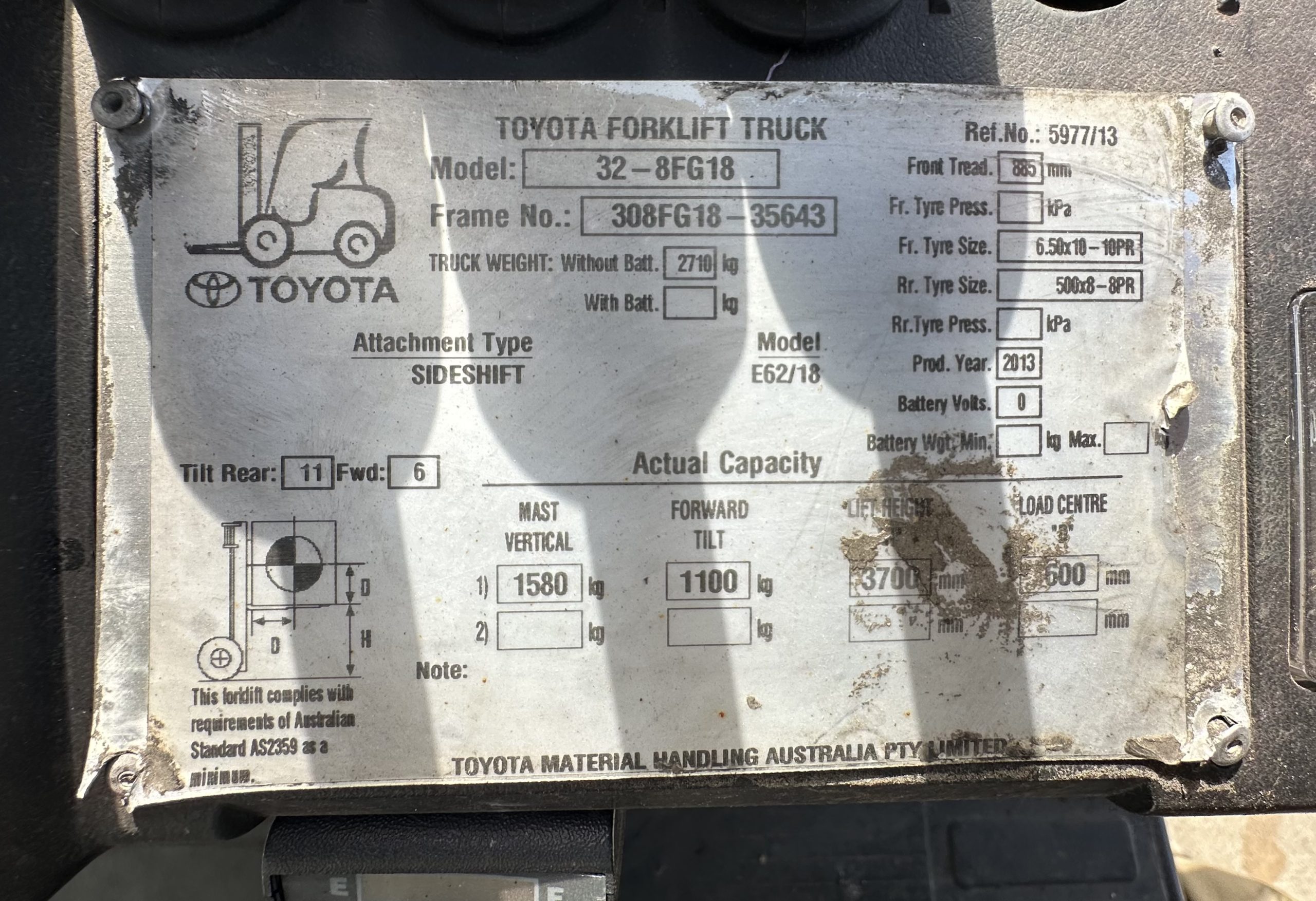 2013 Toyota 1.8 Tonne + 4.5M + LPG + Side Shift