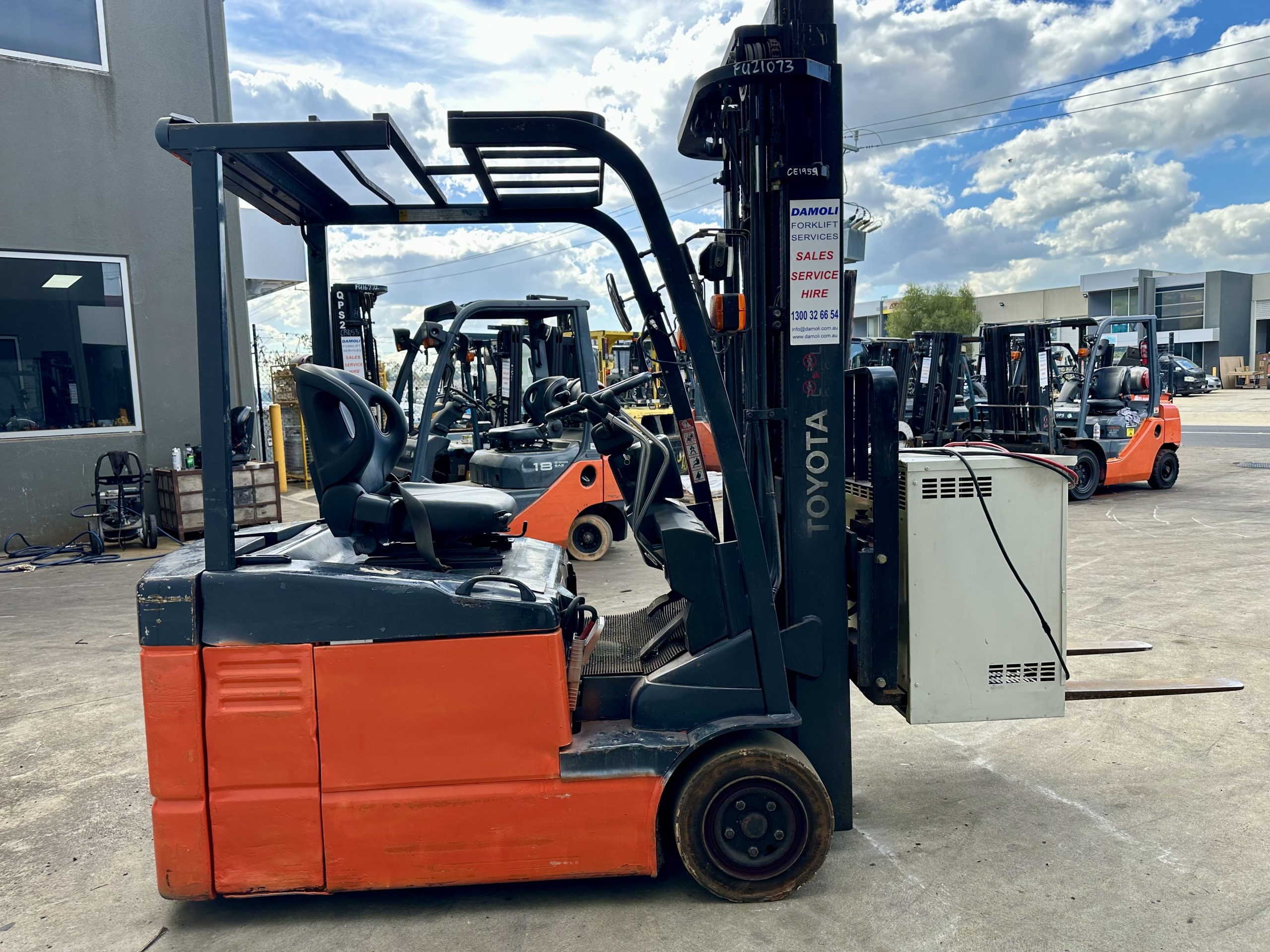 2013 Toyota 1.8T Electric Forklift – 4.7m Lift – Side Shift
