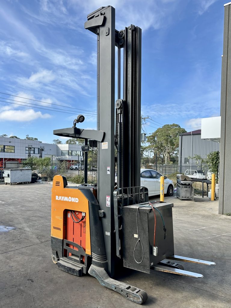 2012 Toyota Reach Forklift – 2.0 Tonne – 7.1m Lift – Electric-Side Shifter