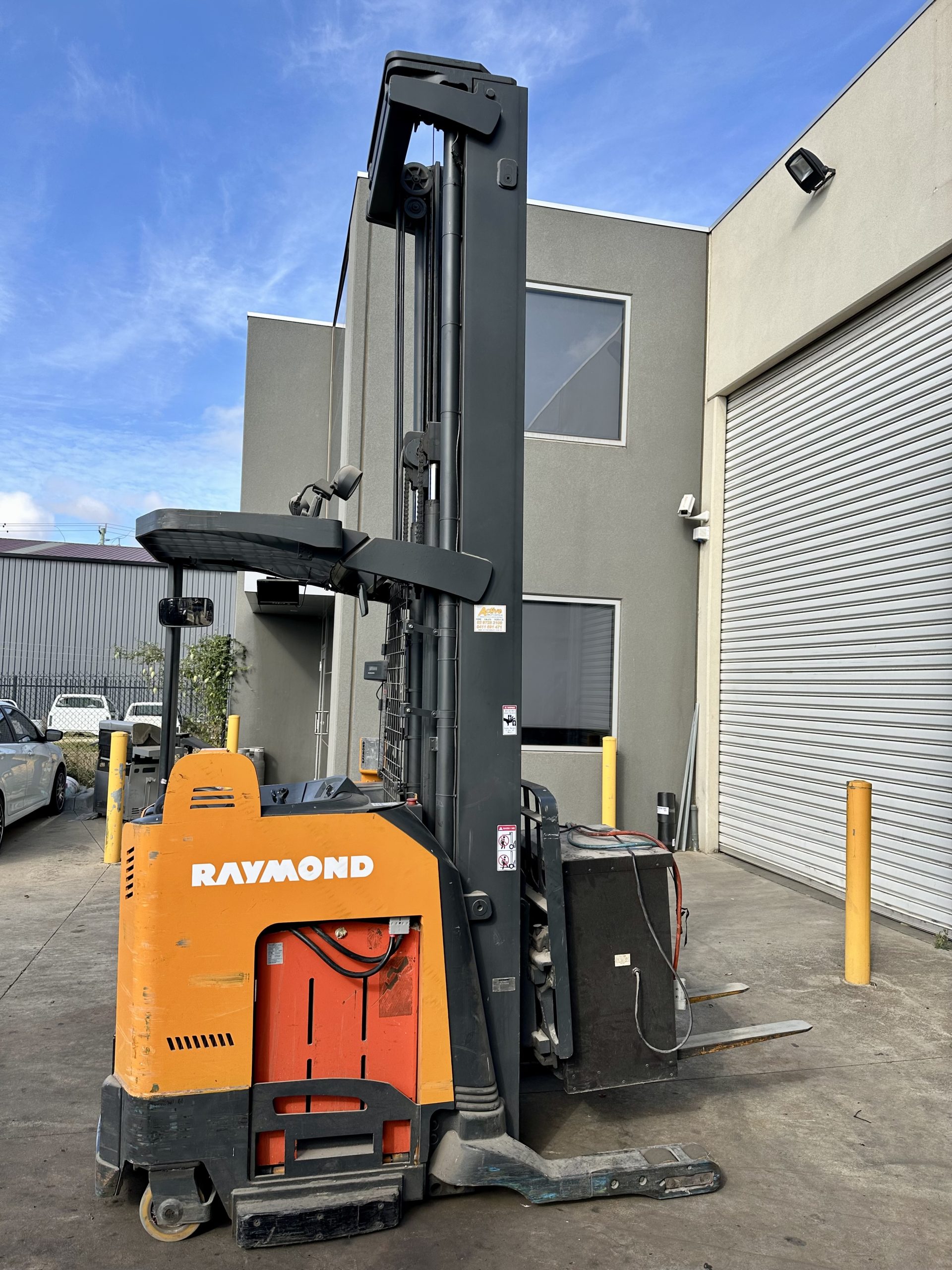2012 Toyota Reach Forklift – 2.0 Tonne – 7.1m Lift – Electric-Side Shifter
