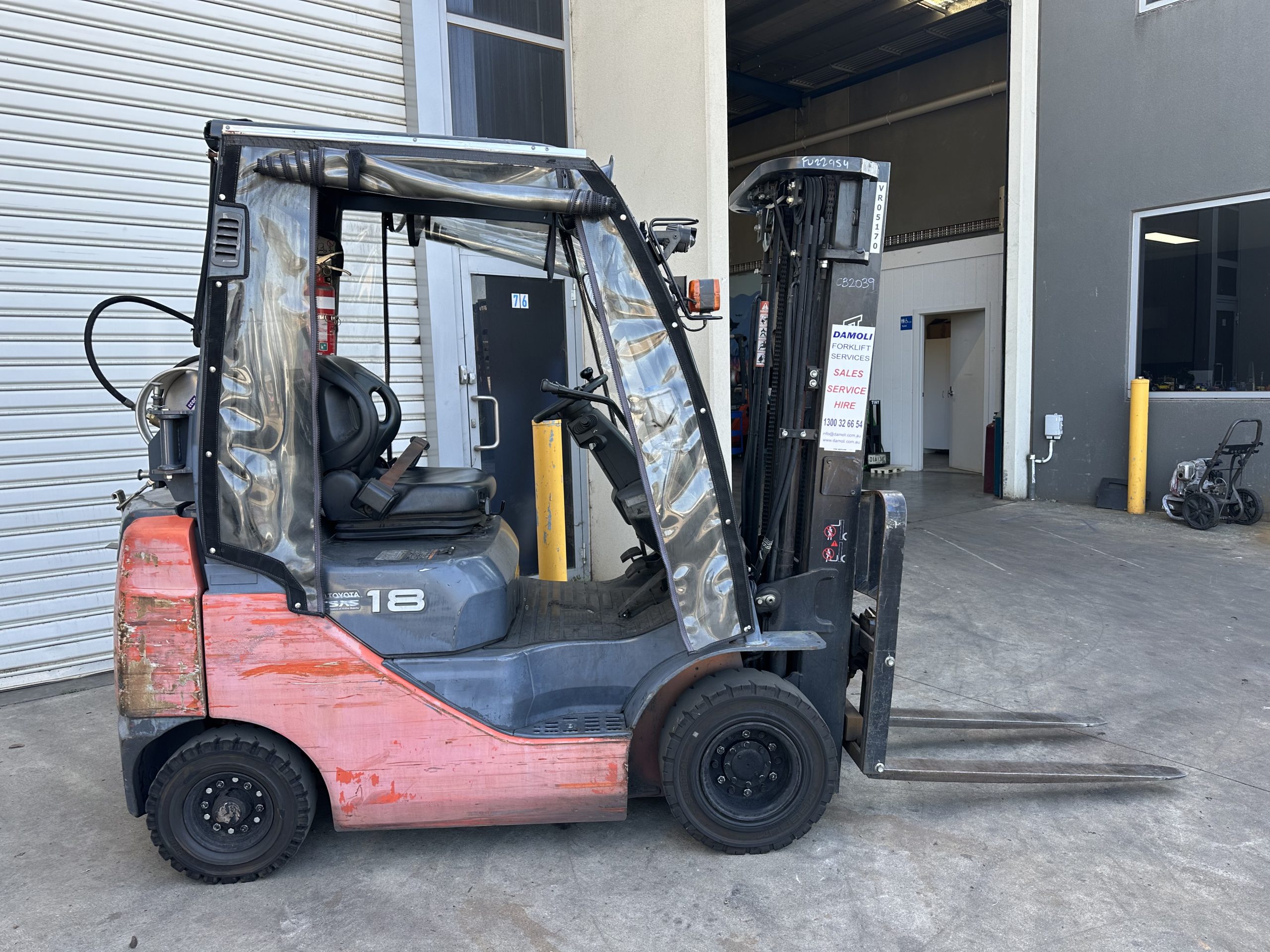 2015 Toyota Container Mast – 1.8Tonne – 4.5m Lift – LPG – Side Shift