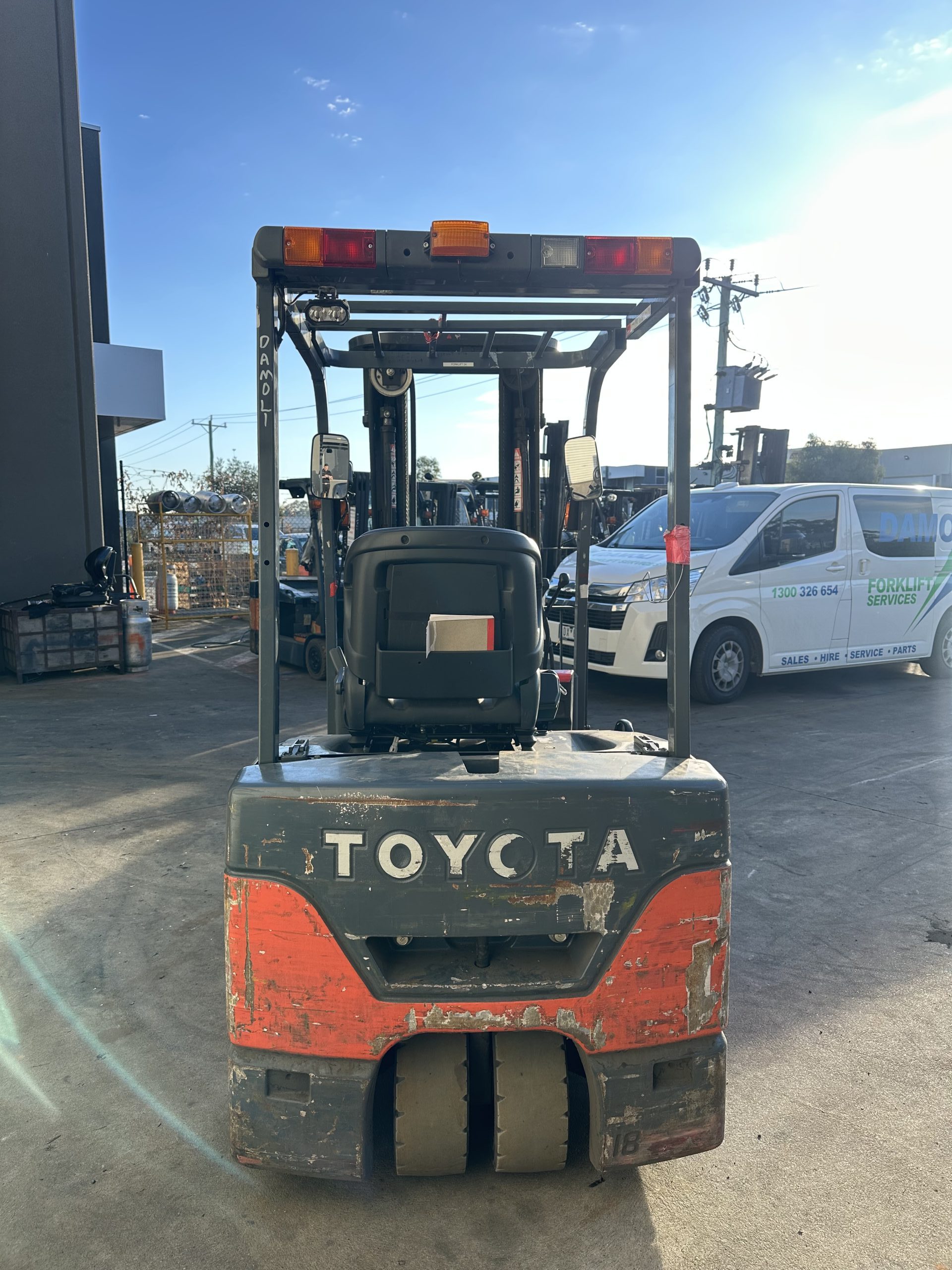 2014 Toyota 1.8T Electric Forklift – 4.7m Lift – Side Shift – Container Mast