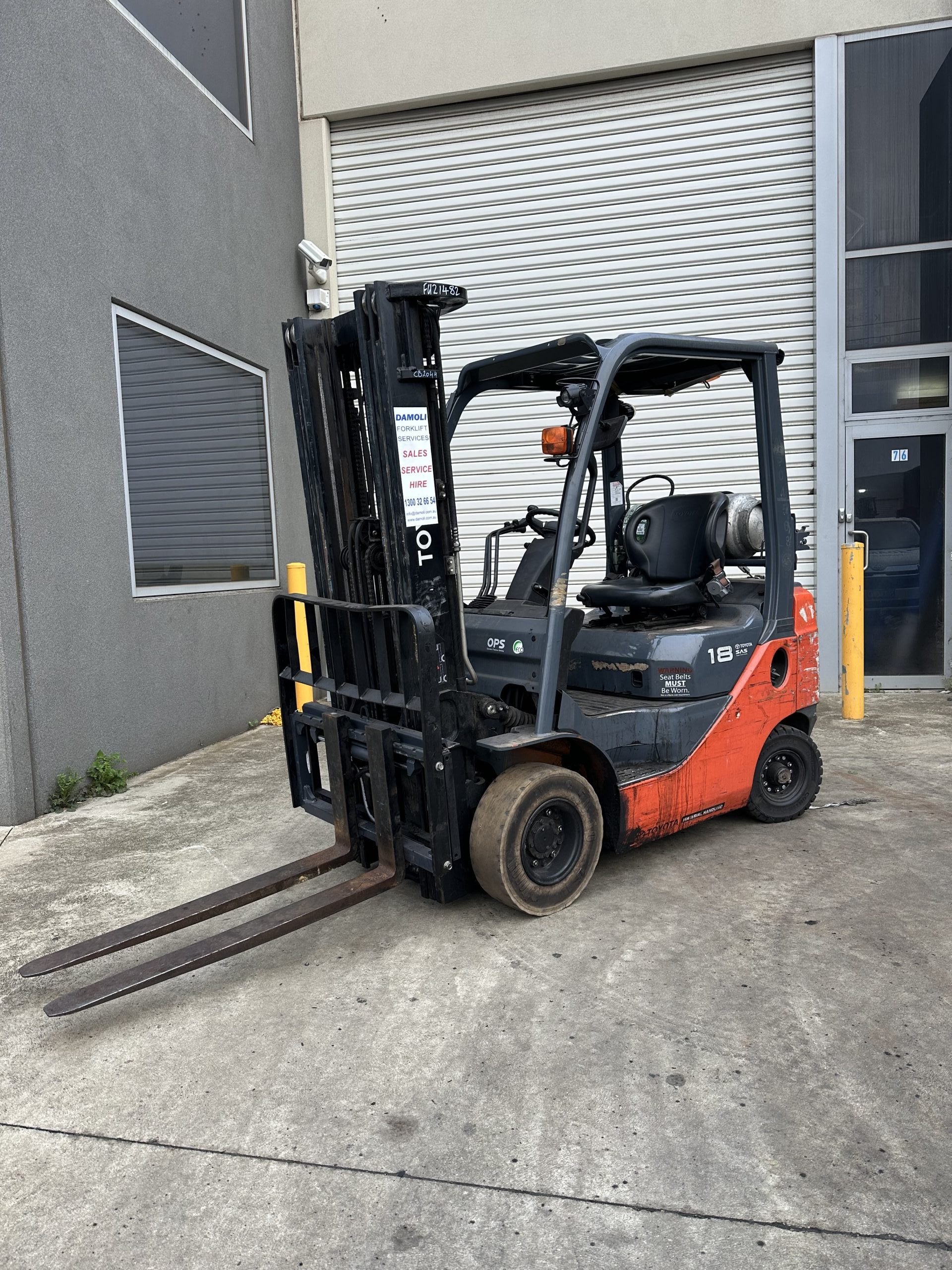 2016 Toyota 1.8T LPG Forklift – 4.5m Lift – Side Shifter-Container Mast