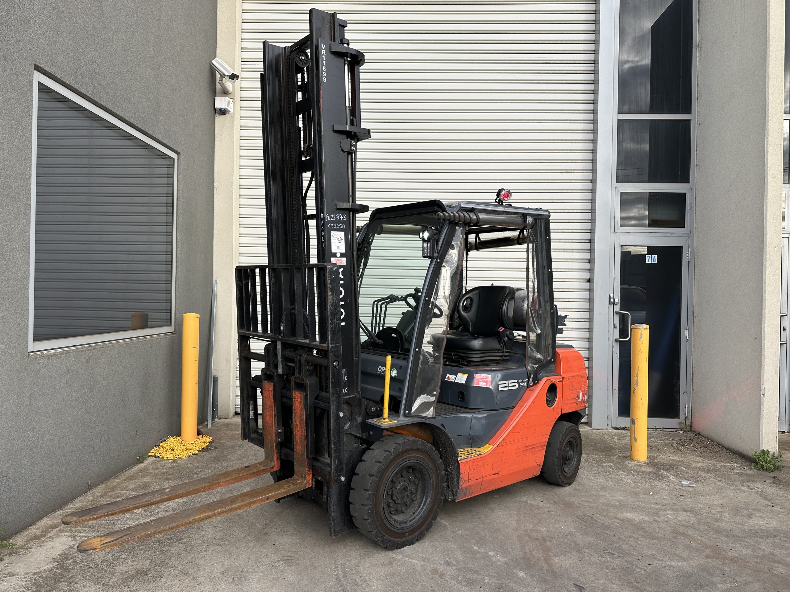 2021 Toyota (LPG) Forklift – 2.5 tonne – 4.5m Lift – Side Shift