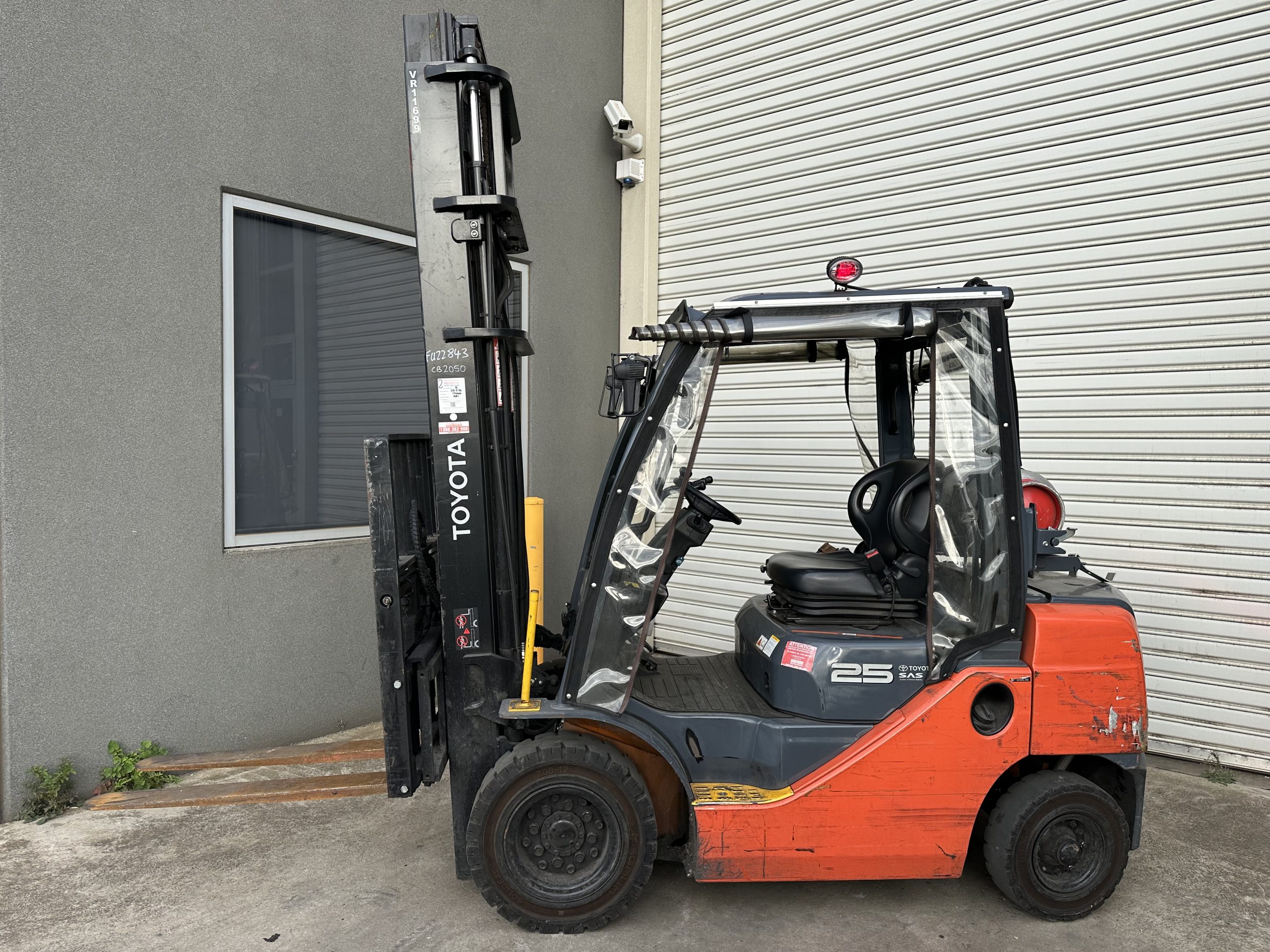 2021 Toyota (LPG) Forklift – 2.5 tonne – 4.5m Lift – Side Shift