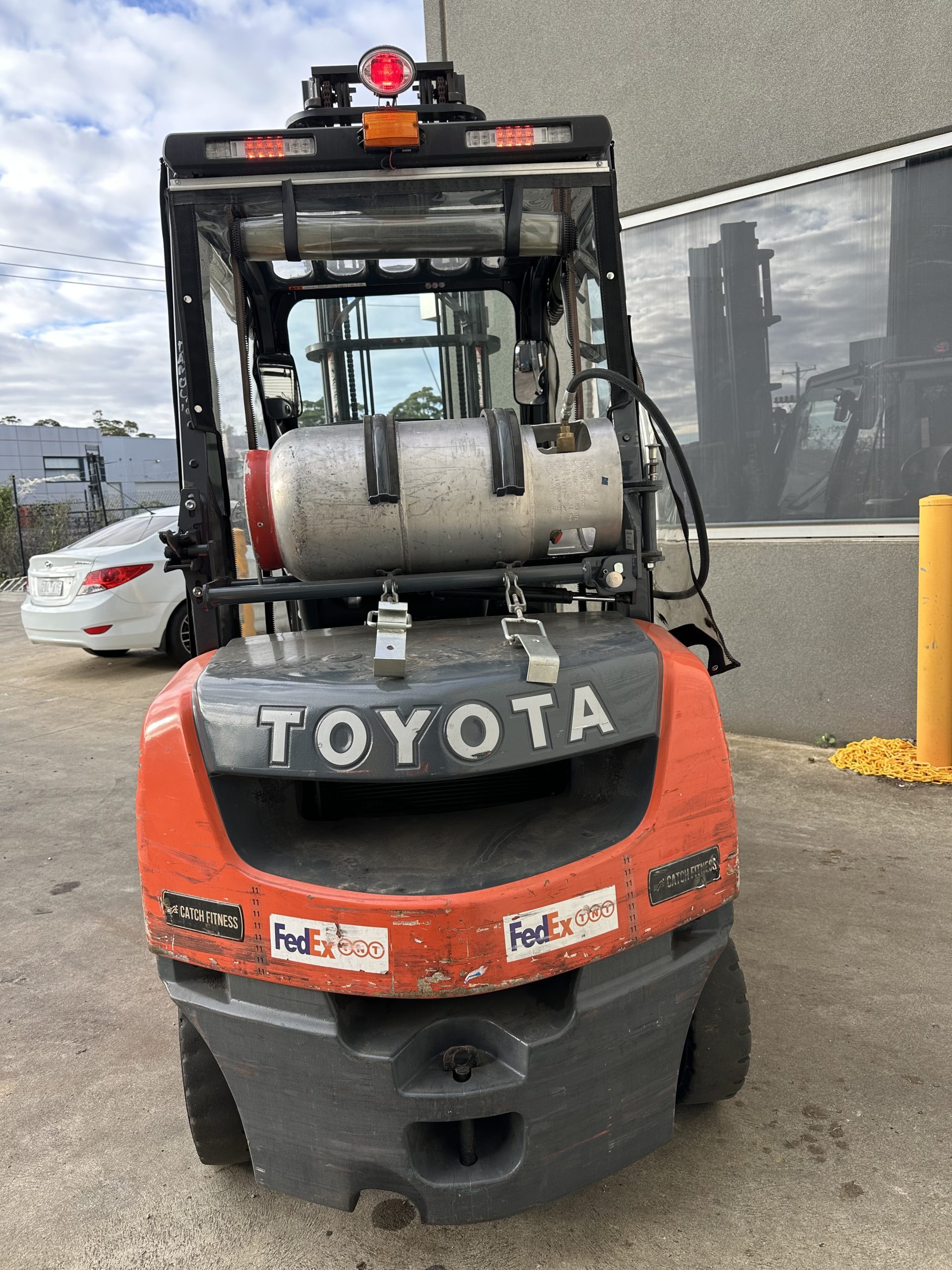 2021 Toyota (LPG) Forklift – 2.5 tonne – 4.5m Lift – Side Shift