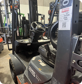 2017 RAYMOND WALKER STACKER