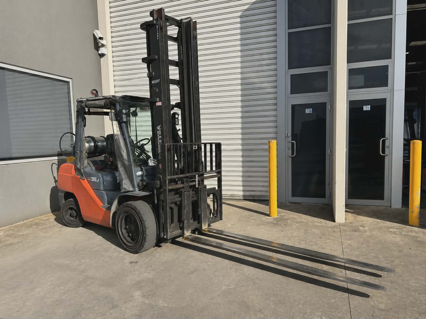 2021 Toyota (LPG) – 3.5 tonne – 4.5m Lift – Side Shift & Fork Positioner