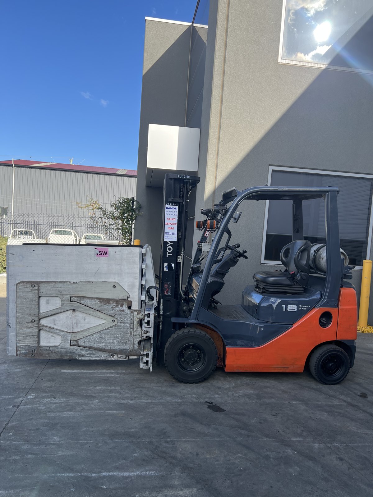 2016 Toyota 32-8FG18 1.8T LPG Forklift – 4.7m Container Mast