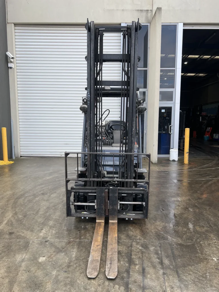 2017 Toyota 32-8FG25 2.5T LPG Forklift – 4.5m Standard Mast
