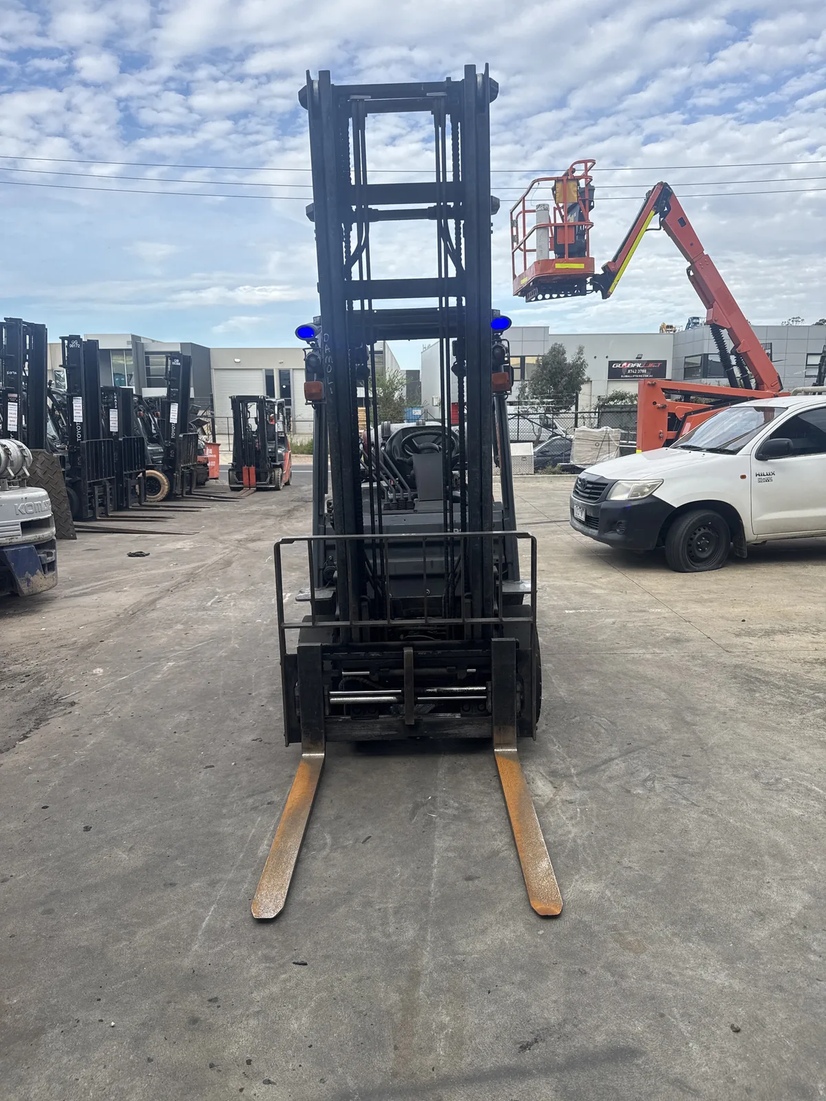 2018 Toyota 32-8FG25 2.5T LPG Forklift – 4.5m Standard Mast, Side Shift, Fork Positioner
