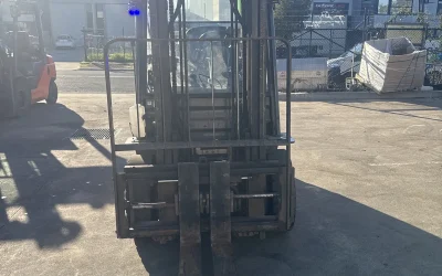 2019 Toyota 32-8FG25 2.5T LPG Forklift – 3.0m Container Mast