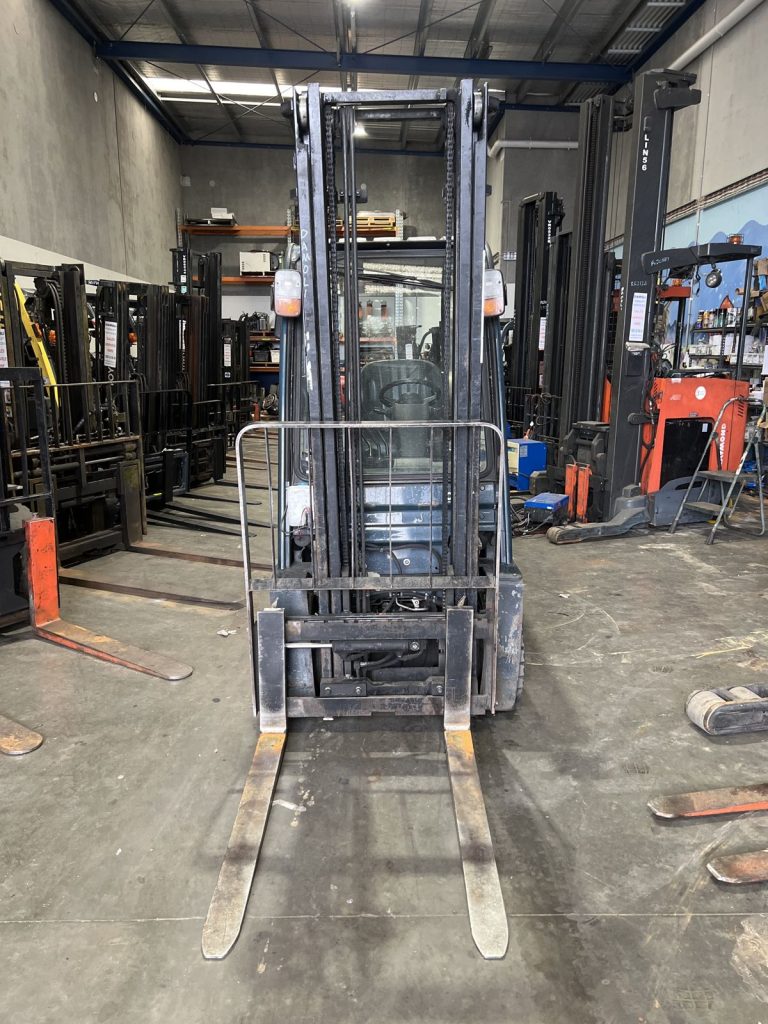 Used 2007 Toyota 32-8FG18 1.8 tonne LPG forklift with standard mast, stock CB2103, photo 2