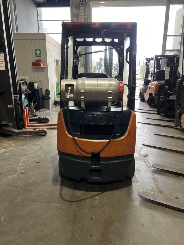 Used 2007 Toyota 32-8FG18 1.8 tonne LPG forklift with standard mast, stock CB2103, photo 8