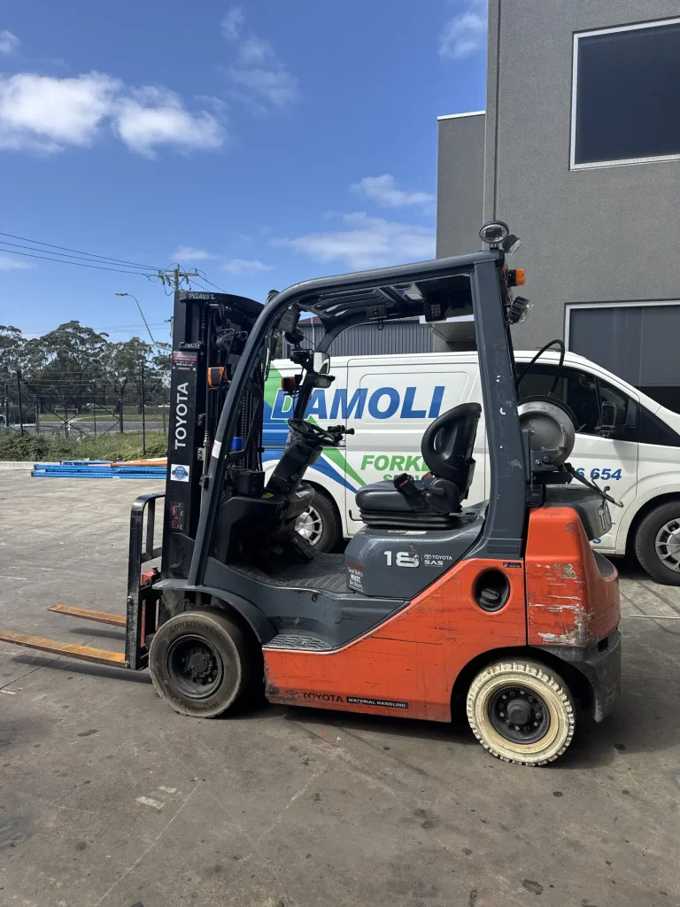 2017 Toyota 32-8FG18 1.8T LPG Forklift – 4.5m Container Mast