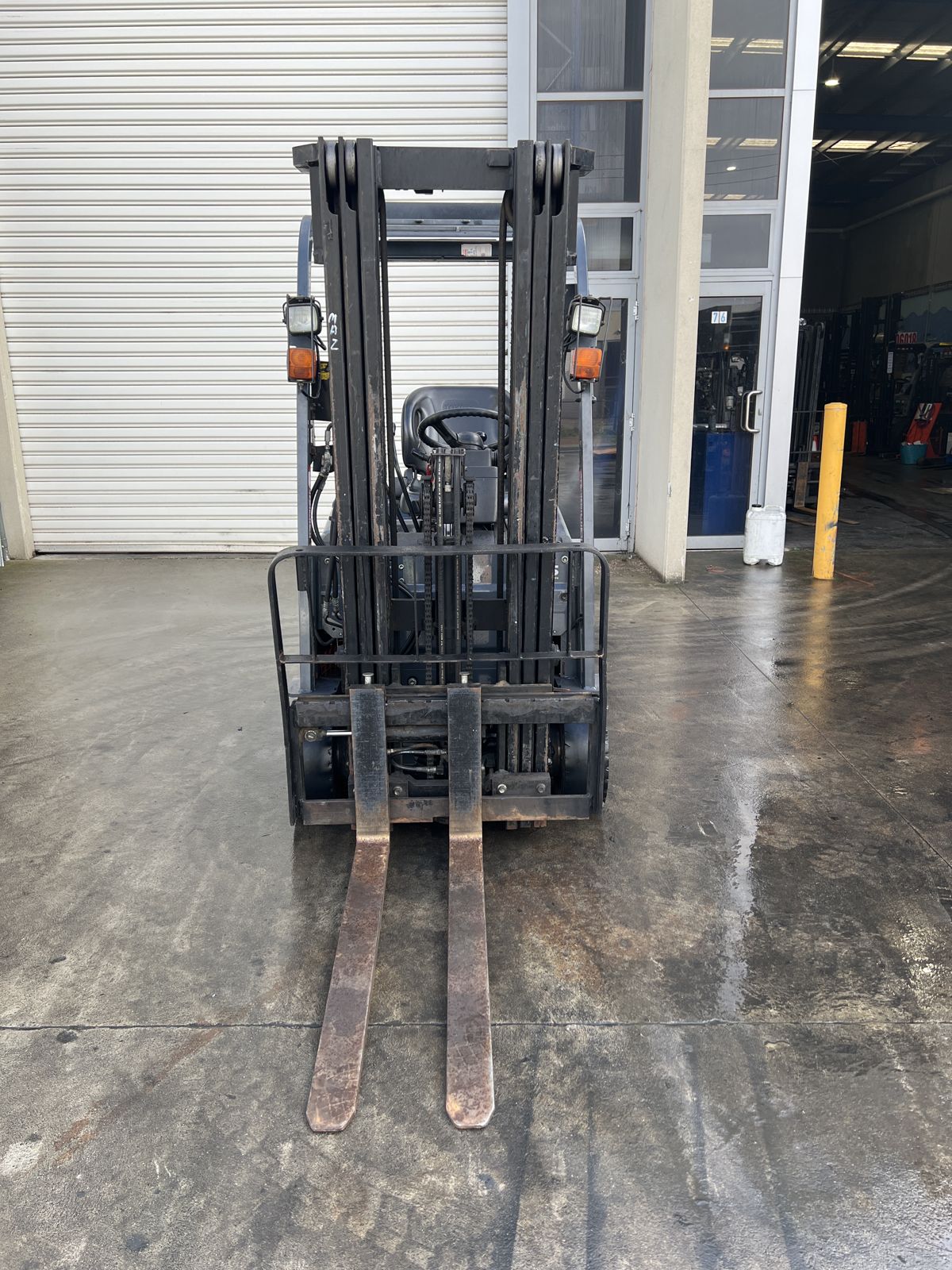Used 2011 Toyota 7FBE18 1.8 tonne electric forklift with container mast, stock CE2074, photo 2
