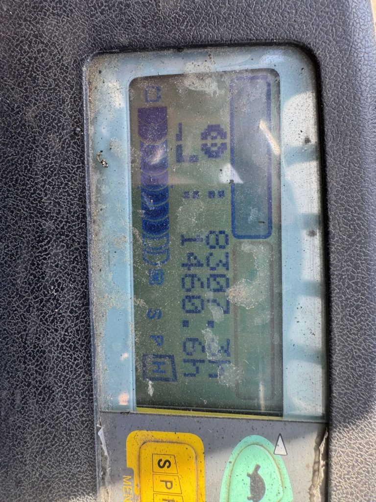 Used 2008 Toyota 7FB25 2.5 tonne electric forklift with container mast, stock CE2135, photo 6