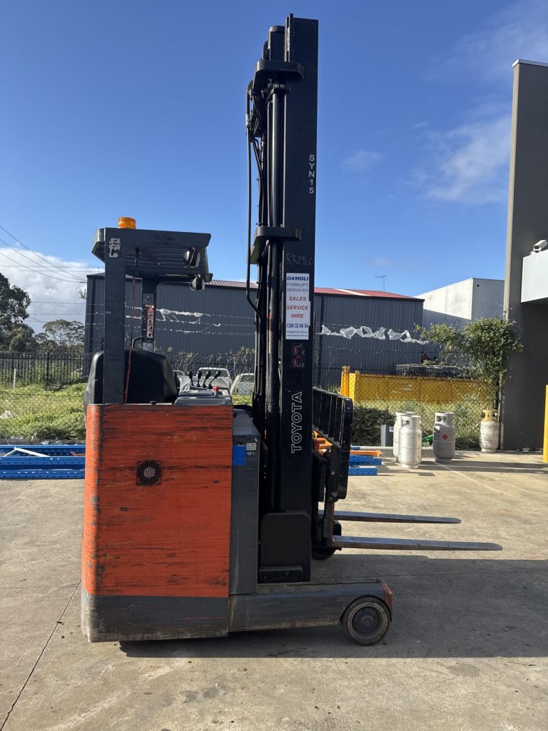 2008 Toyota 6FBRE12 1.2T Electric Reach Truck – 7.5m Standard Mast, Side Shift